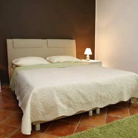 Vila Nara Vodice